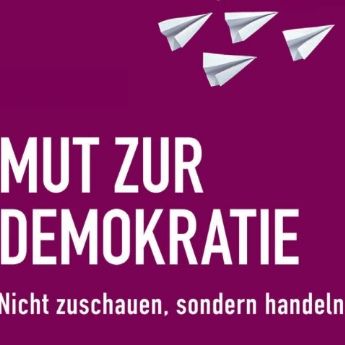 Ausschnitt eines Buchtitels: 'Mut zur Demokratie. Nicht zuschauen, sondern handeln'