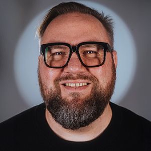 Oliver Hinz  unterstützt unter anderem das Bistum Aachen dabei, generative KI sinnvoll einzusetzen.