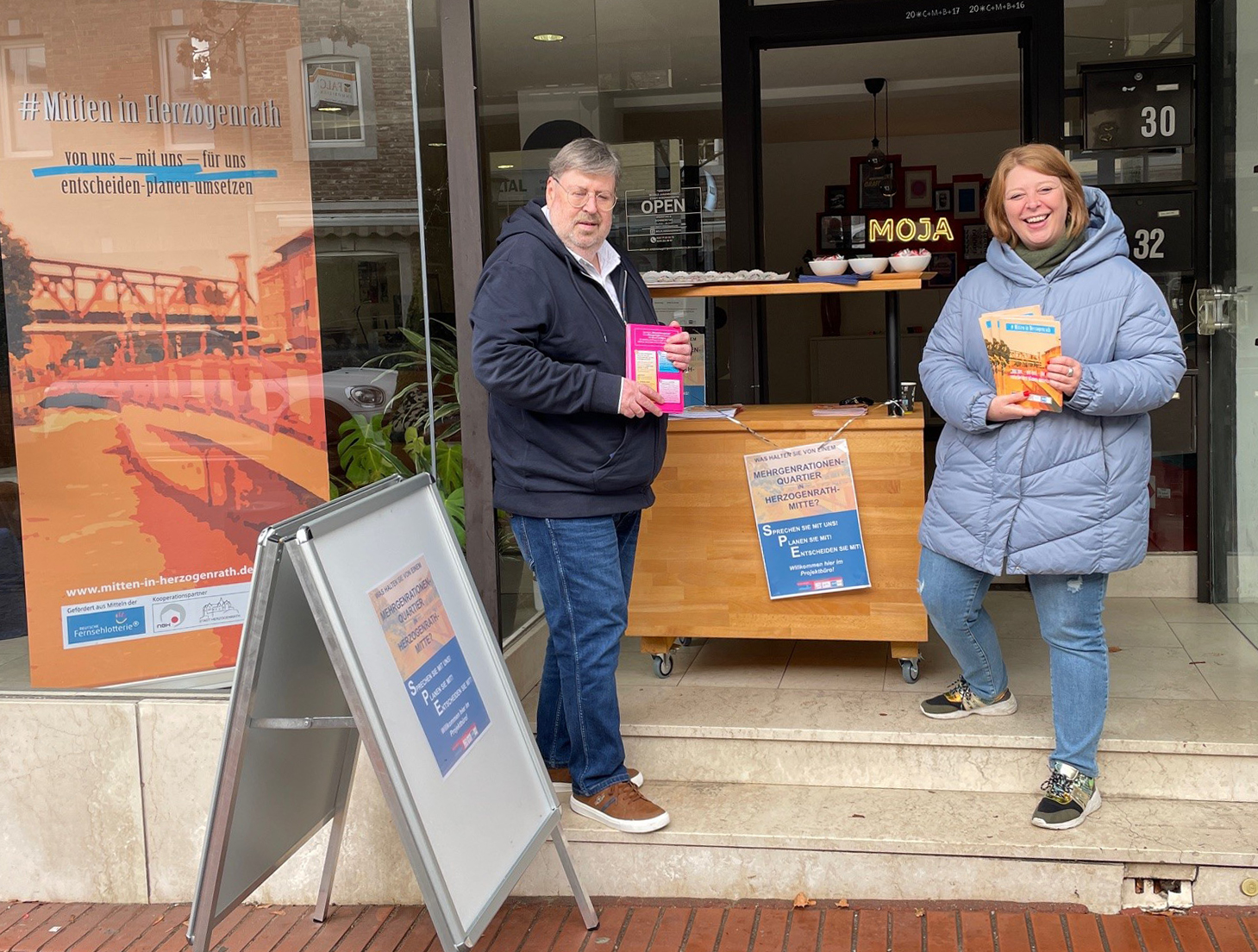 Sonja Essers und Wolfgang Joußen unterwegs in Herzogenrath-Mitte.