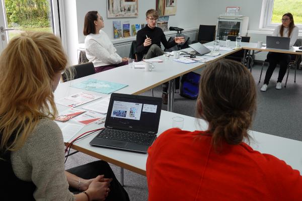 Angeregter RevierAustausch im Nell-Breuning-Haus.
