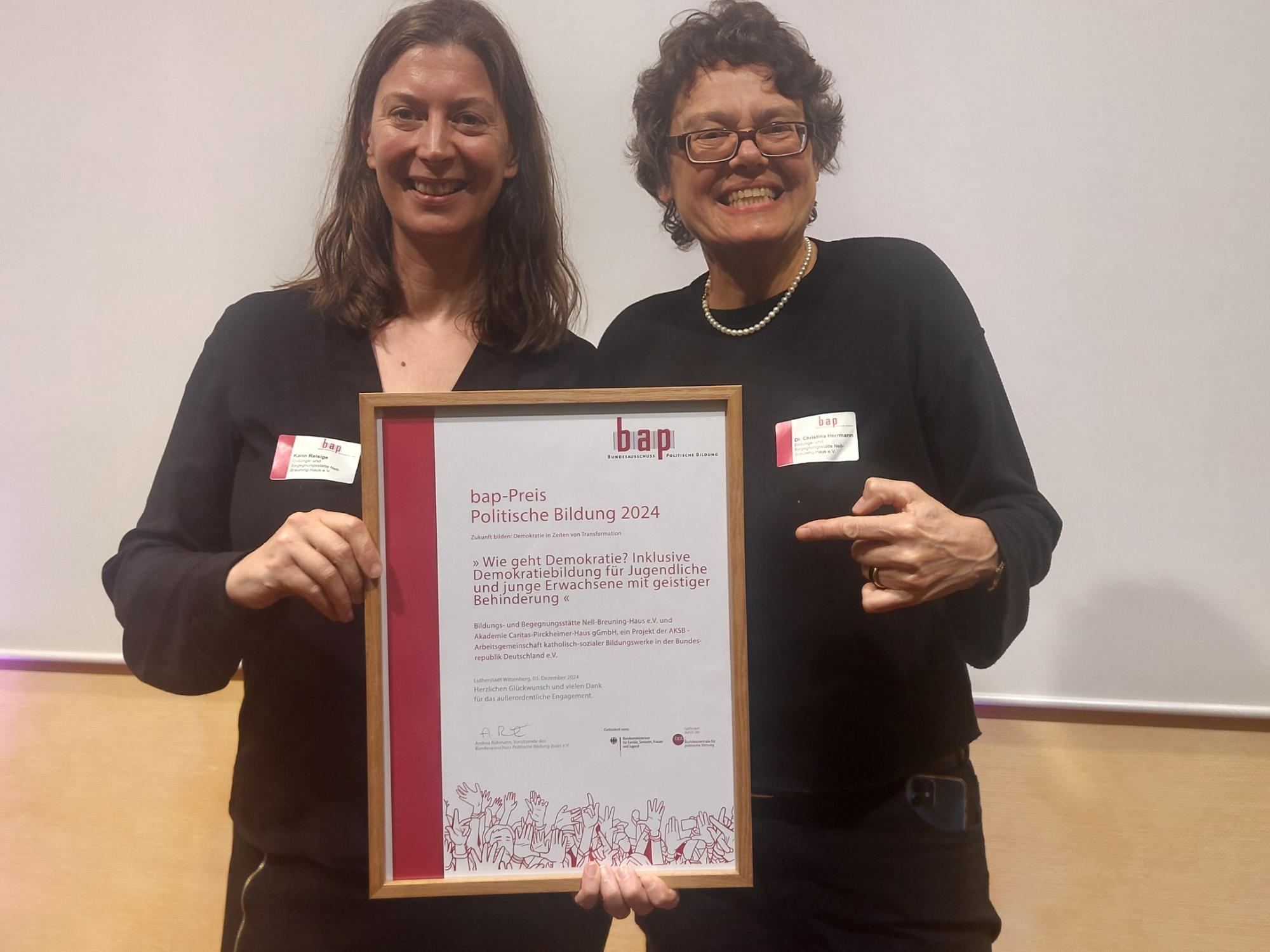 Karin Reisige und Dr. Christina Herrmann