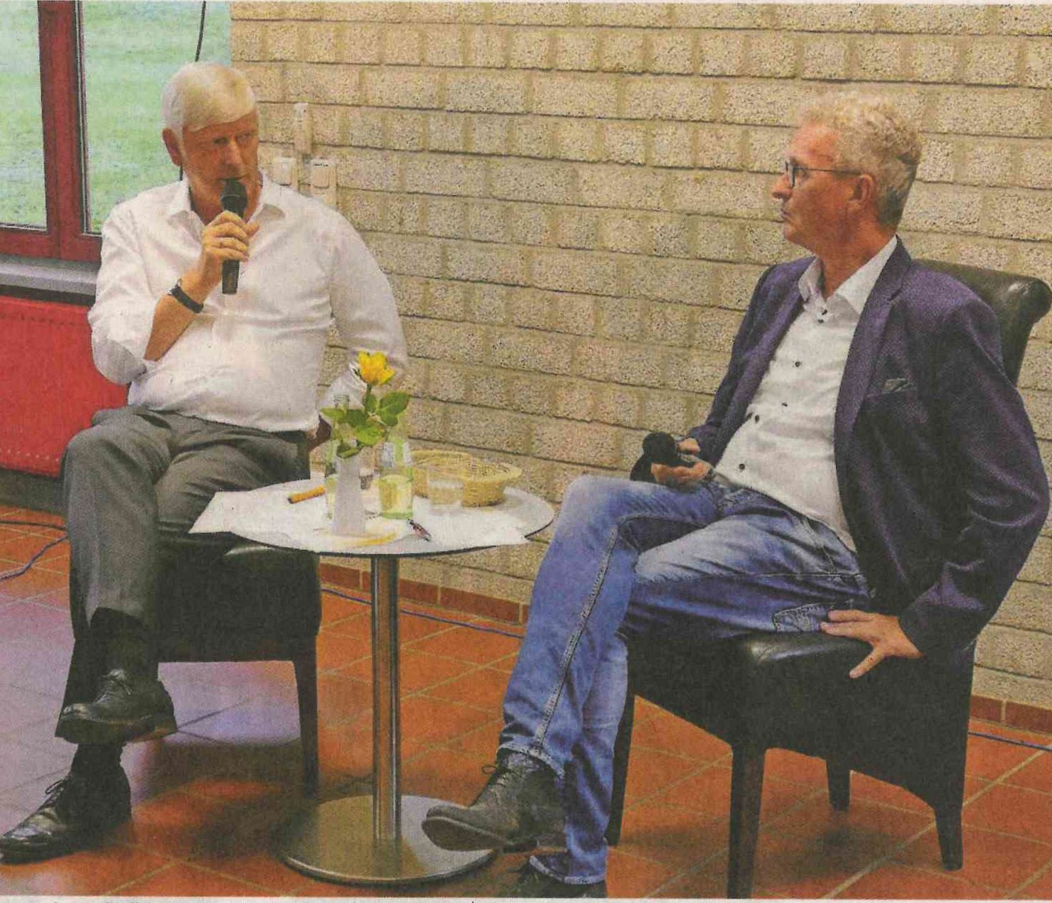 RWE Chef Rolf Martin Schmitz im Gespräch mit Dr. Manfred Körber, Leiter NBH (c) AN/AZ