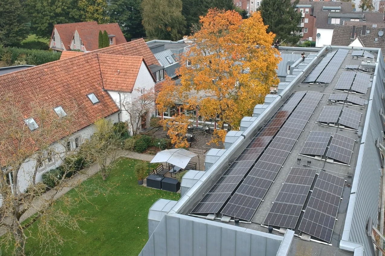 Nell-Breuning-Haus packt Solarpanelen aufs Dach 1