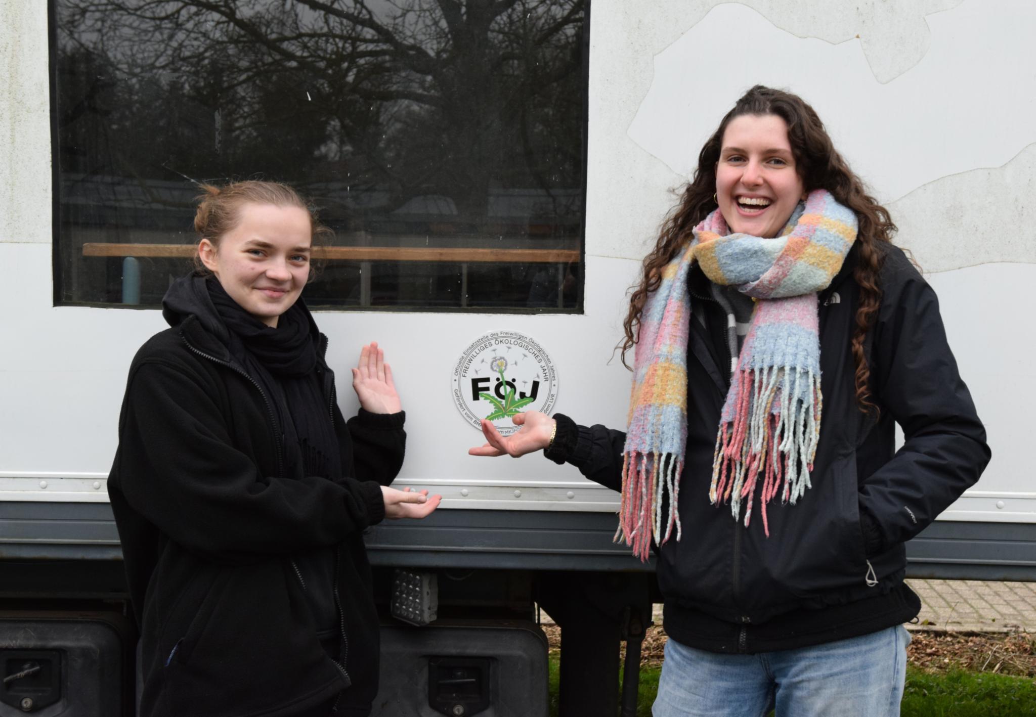 Svenja Wahl und Helena Walde im FÖJ